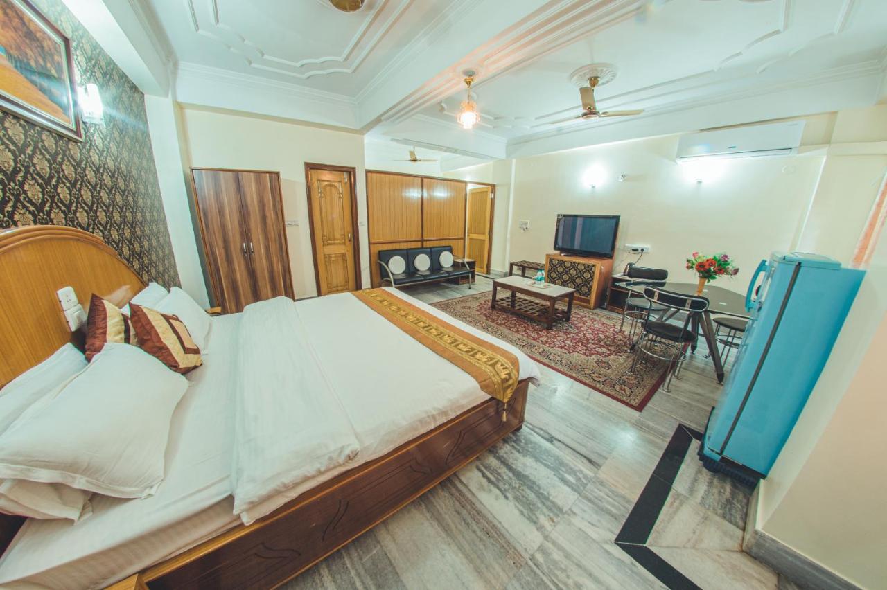 Hotel Priya Palace Guwahati Exterior foto
