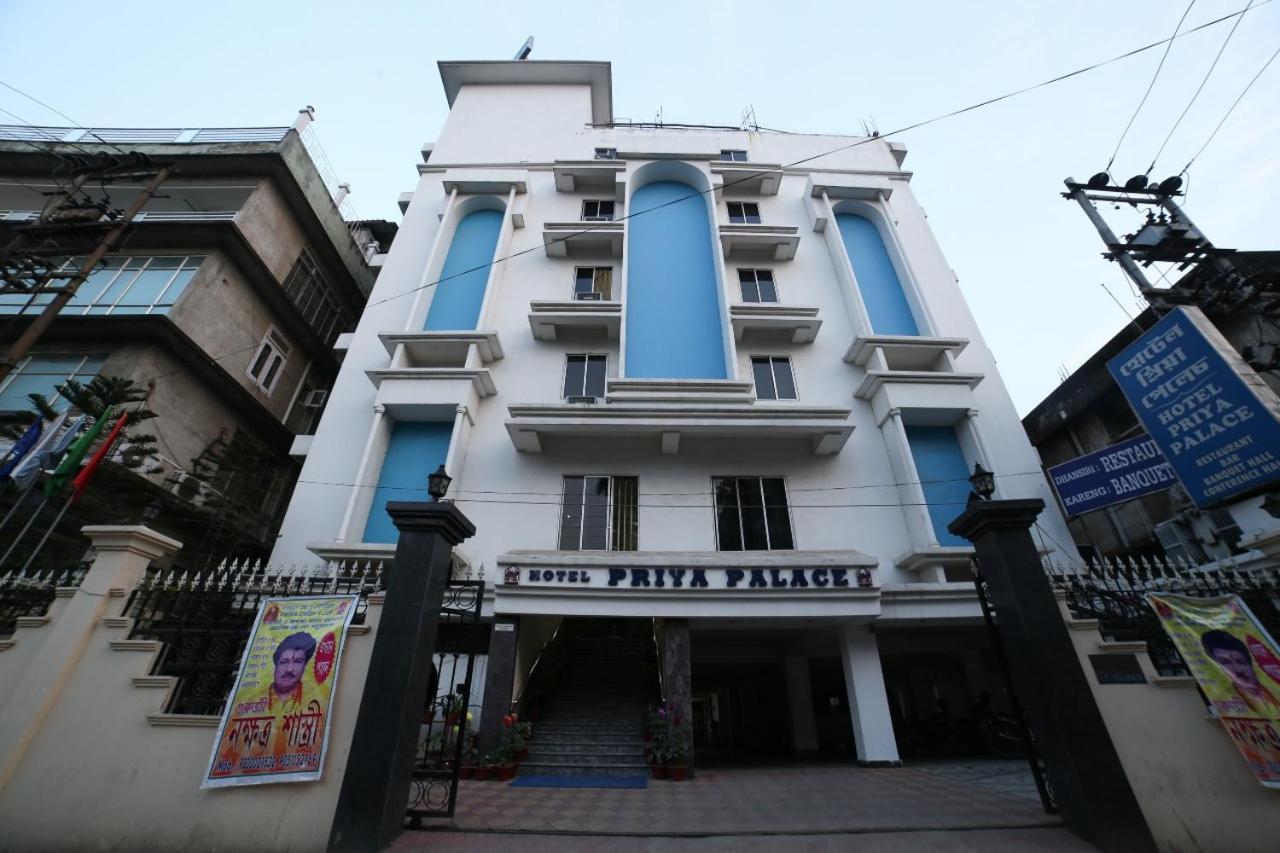 Hotel Priya Palace Guwahati Exterior foto