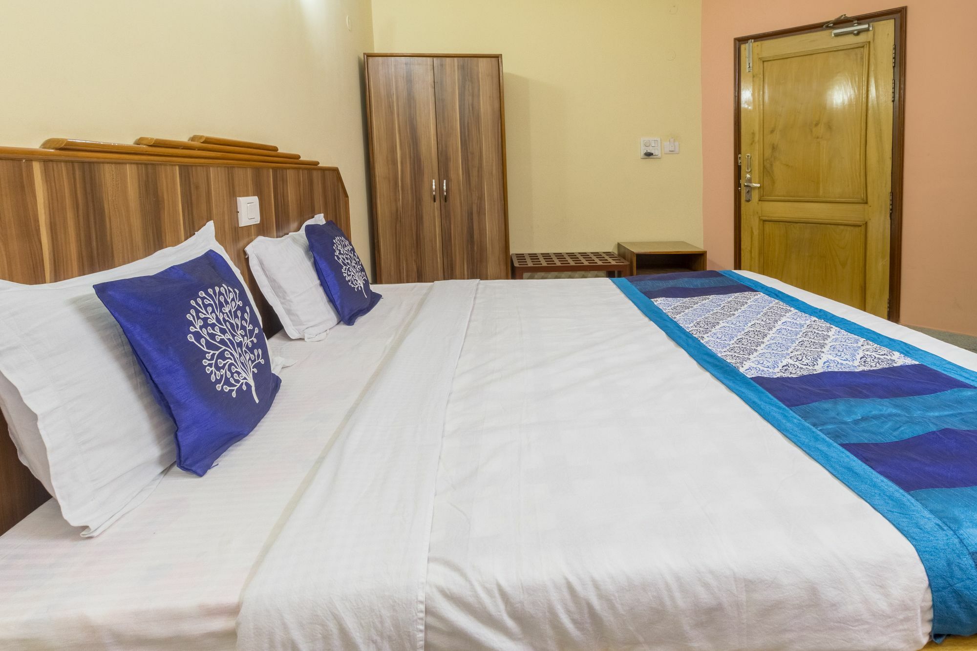 Hotel Priya Palace Guwahati Exterior foto